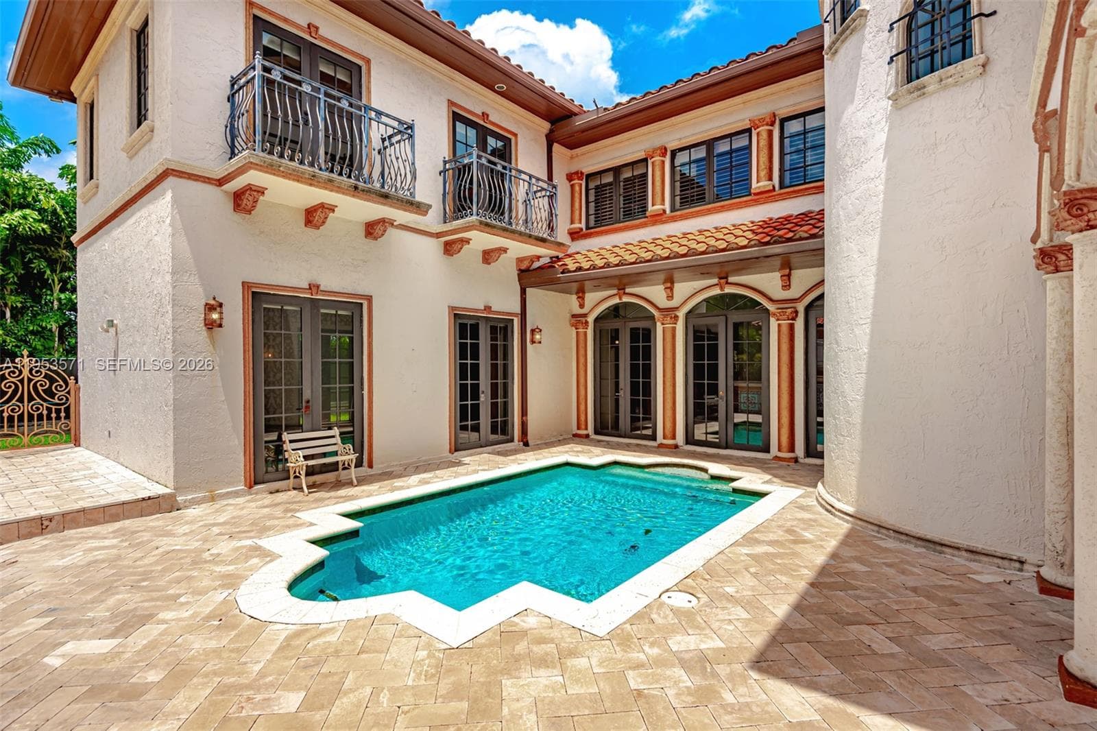 674 Ocean Blvd, Golden Beach FL 33160 photo 2
