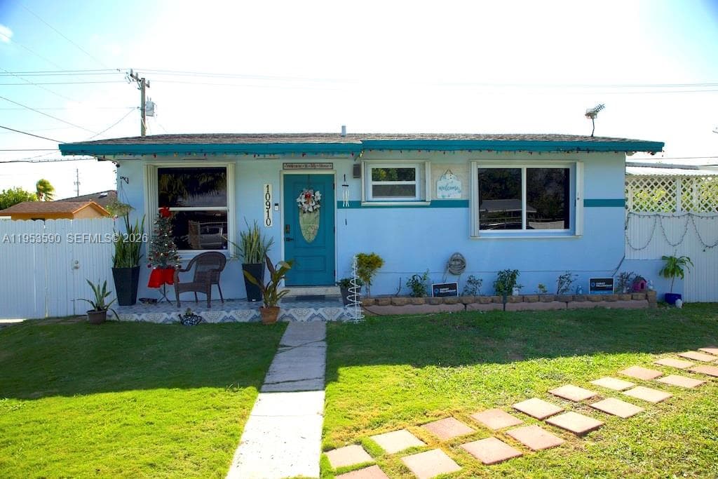 10910 SW 217th Ter, Miami FL 33170 photo 2