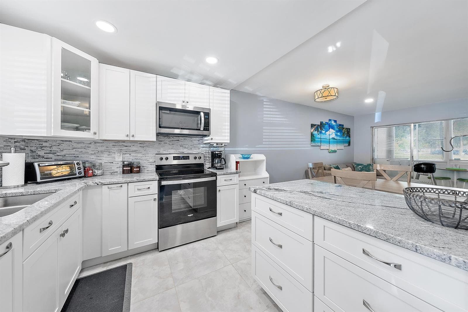 725 Lori Drive # 111, Palm Springs FL 33461 photo 4