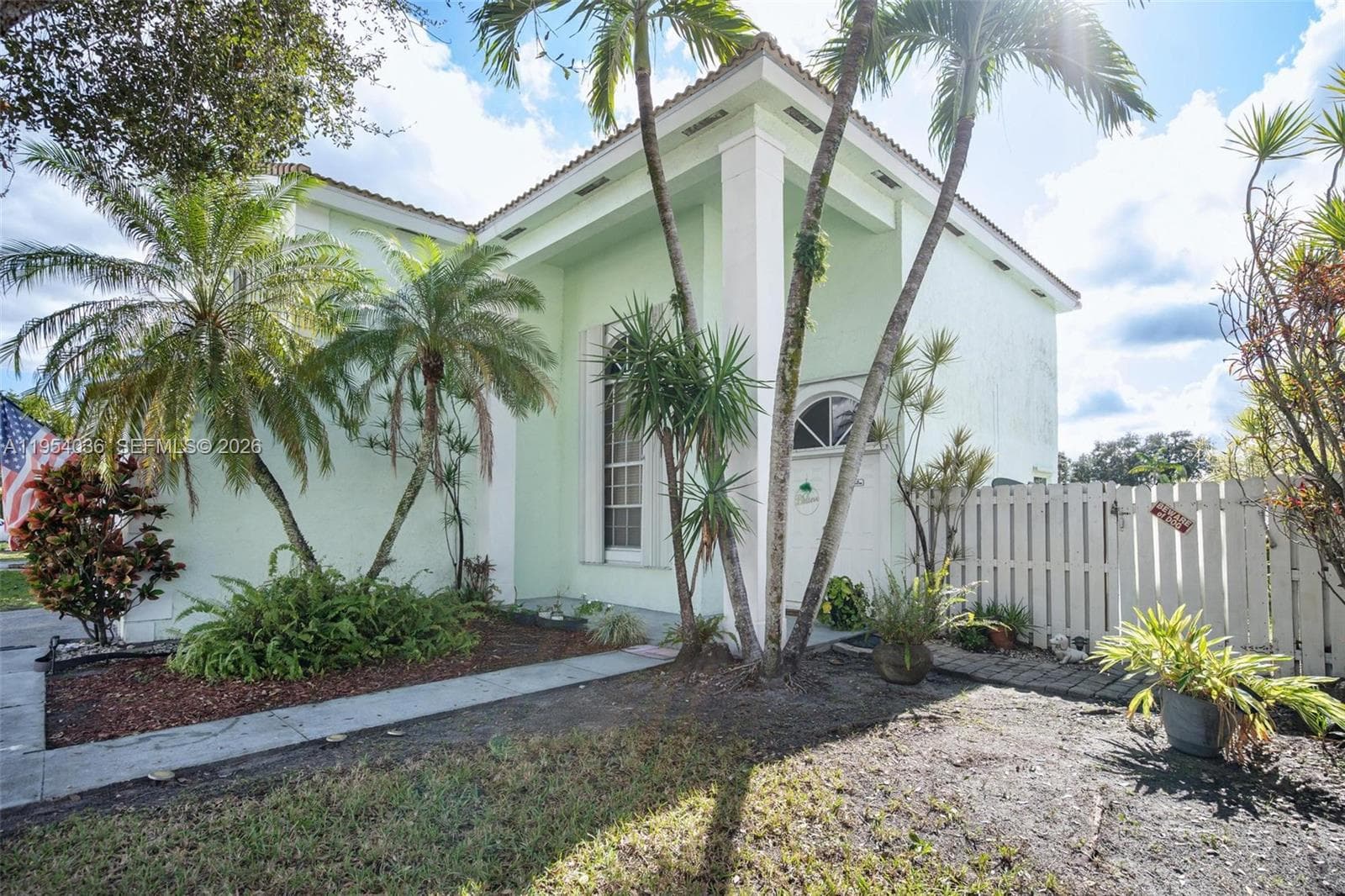 13930 Oak Ridge Dr, Davie FL 33325 photo 5