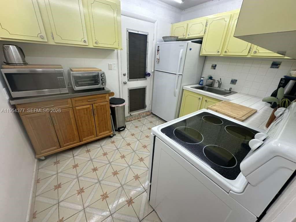 17001 NE 13th Ave # 314, Miami FL 33162 photo 5