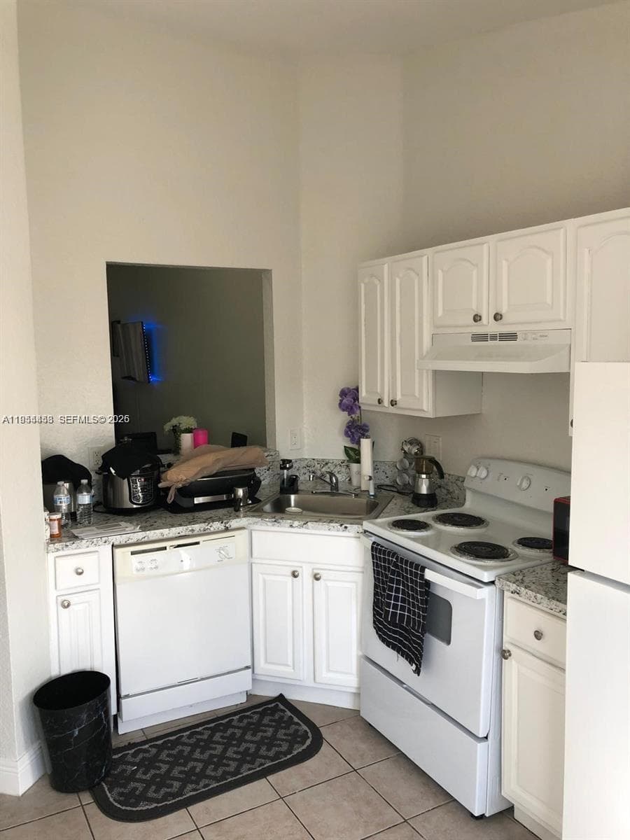 27 NE 13th Ave # 4, Homestead FL 33033 photo 4