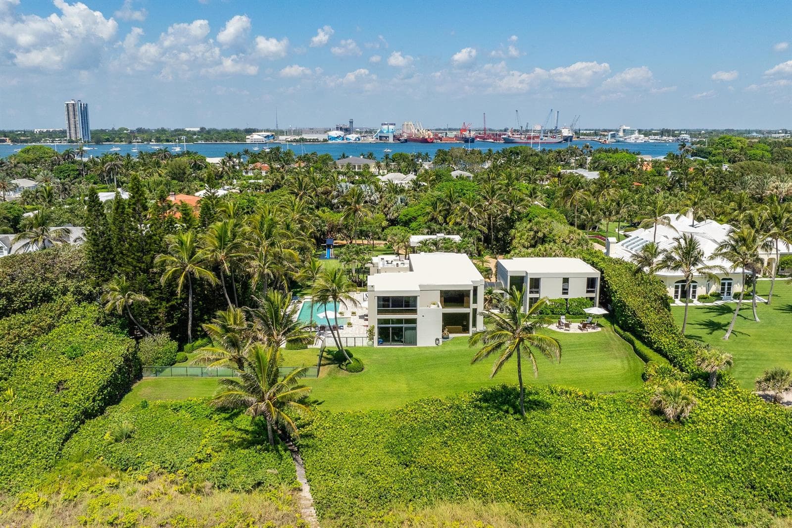 1446 N Ocean Boulevard, Palm Beach FL 33480 photo 4