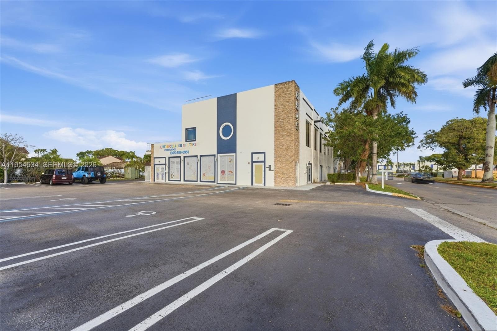6545 NW 169th St, Hialeah FL 33015 photo 4