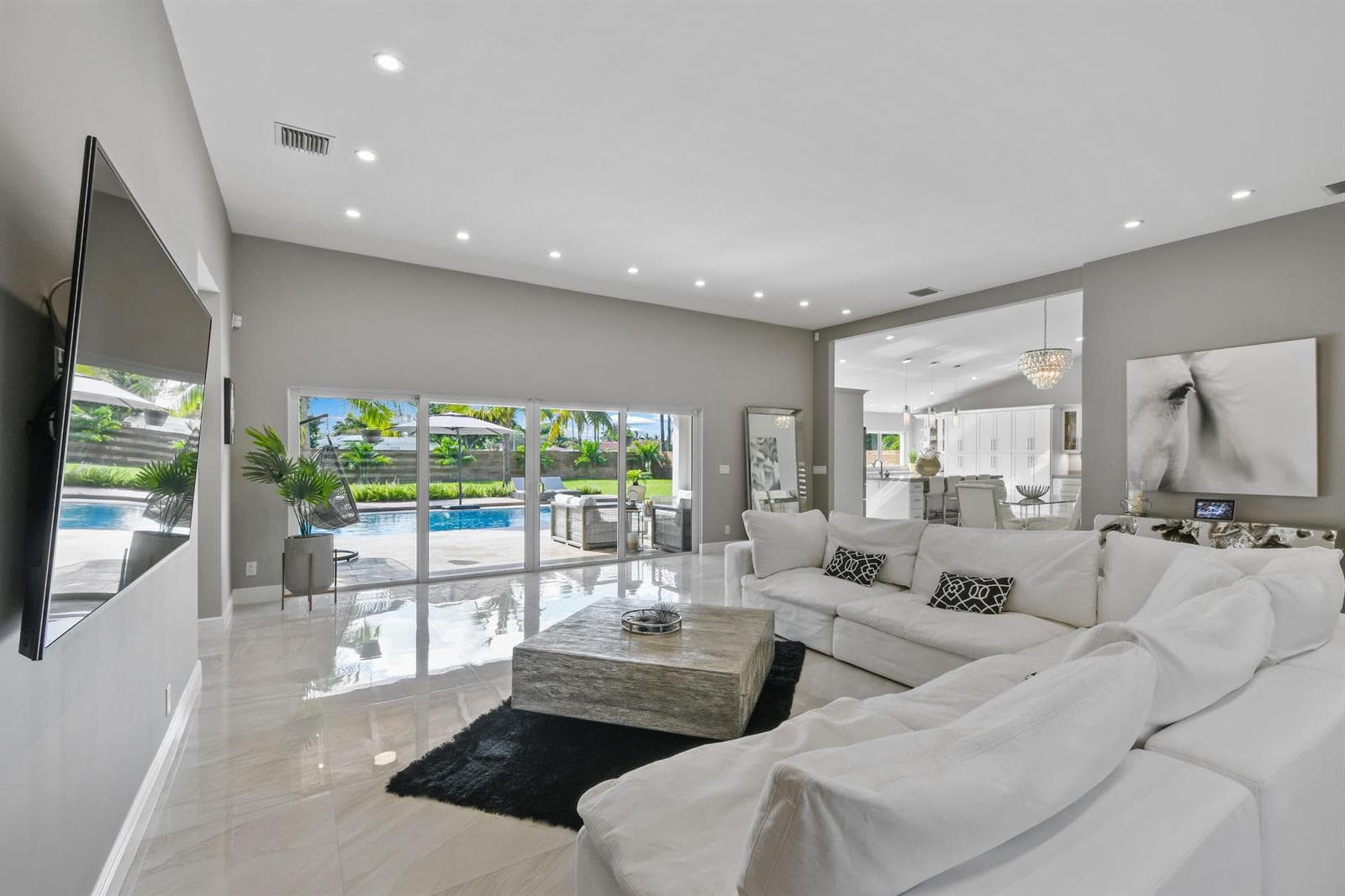 7101 W Lake Drive, Lake Clarke Shores FL 33406 photo 4