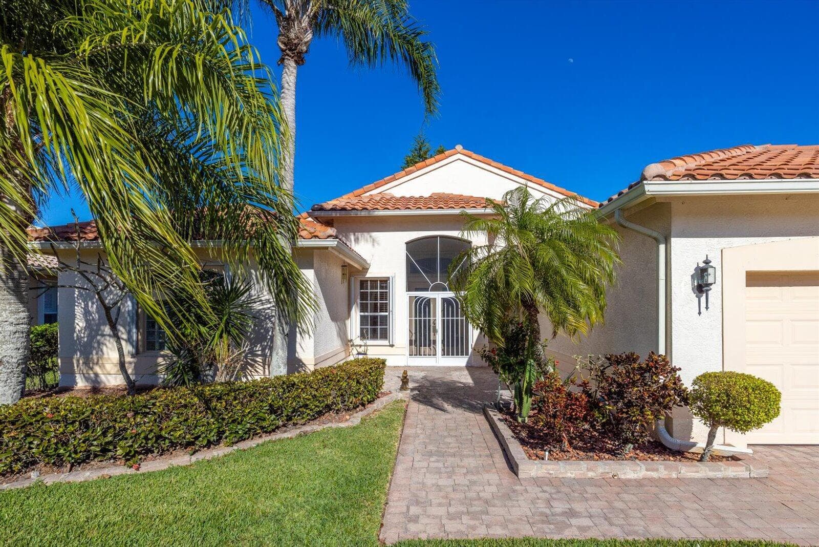 486 NW Blue Lake Drive, Port St. Lucie FL 34986 photo 3