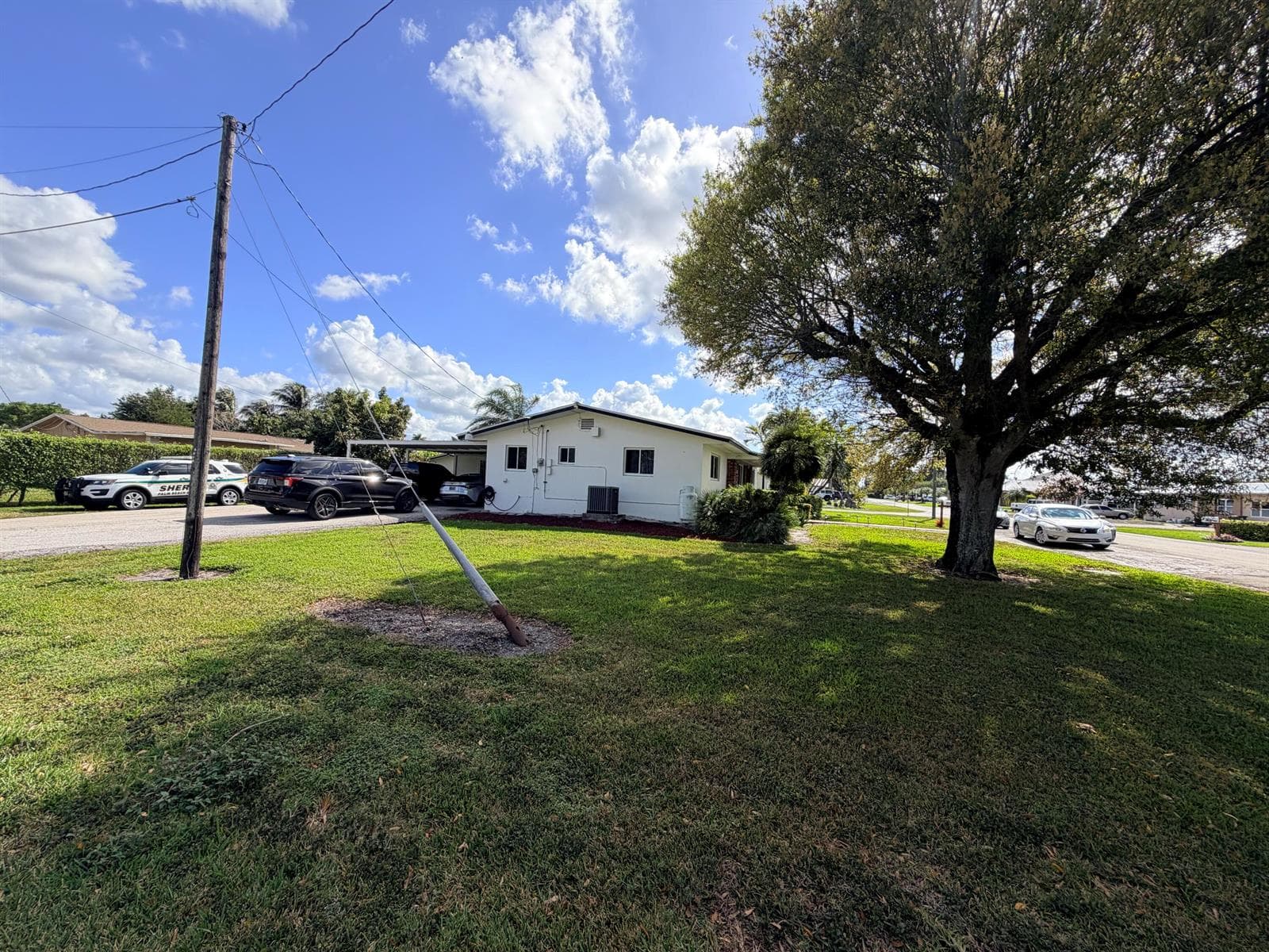 955 NW 4th St Street, Belle Glade FL 33430 photo 4