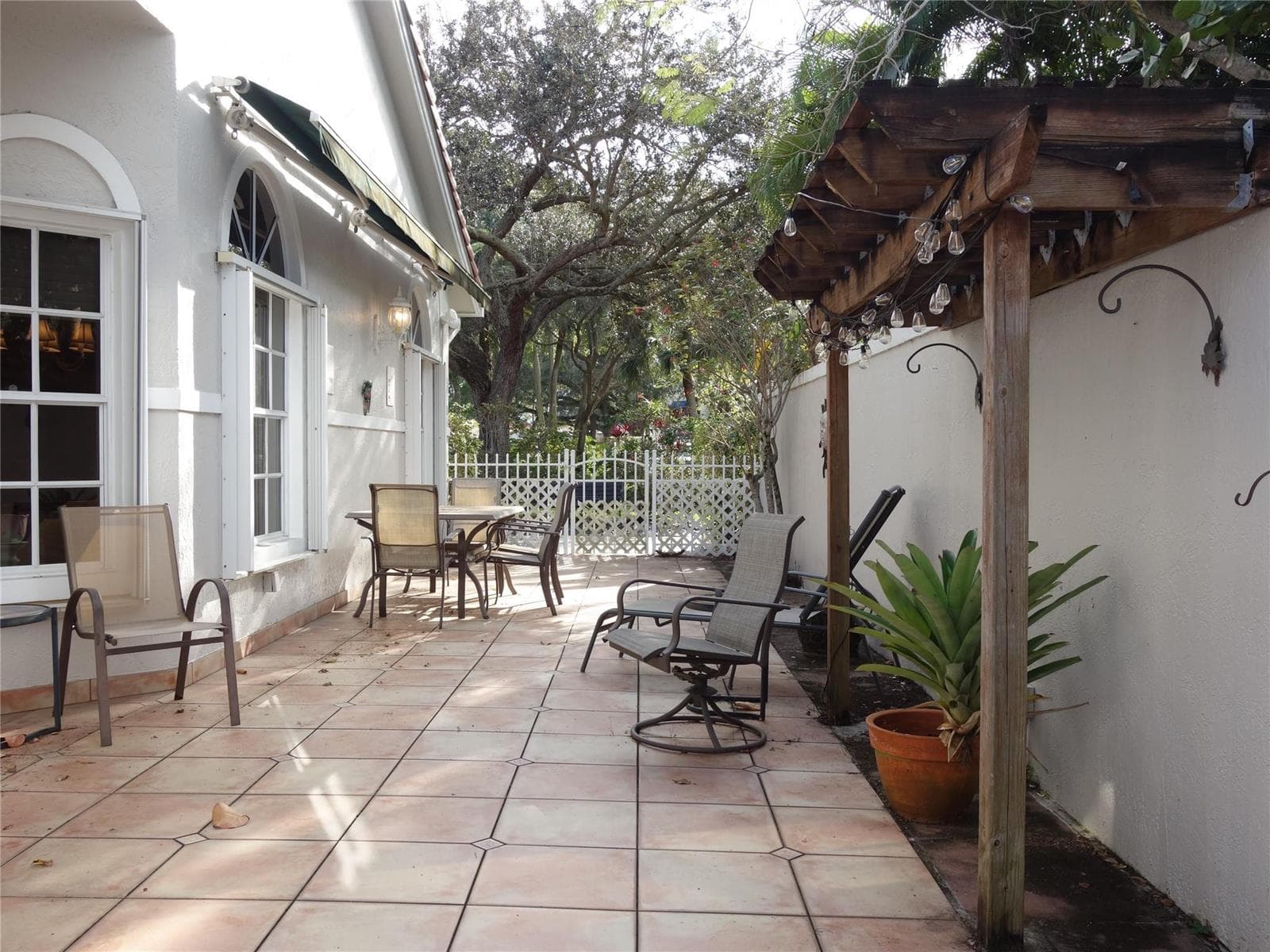 4106 Carriage Drive # 5C, Pompano Beach FL 33069 photo 2