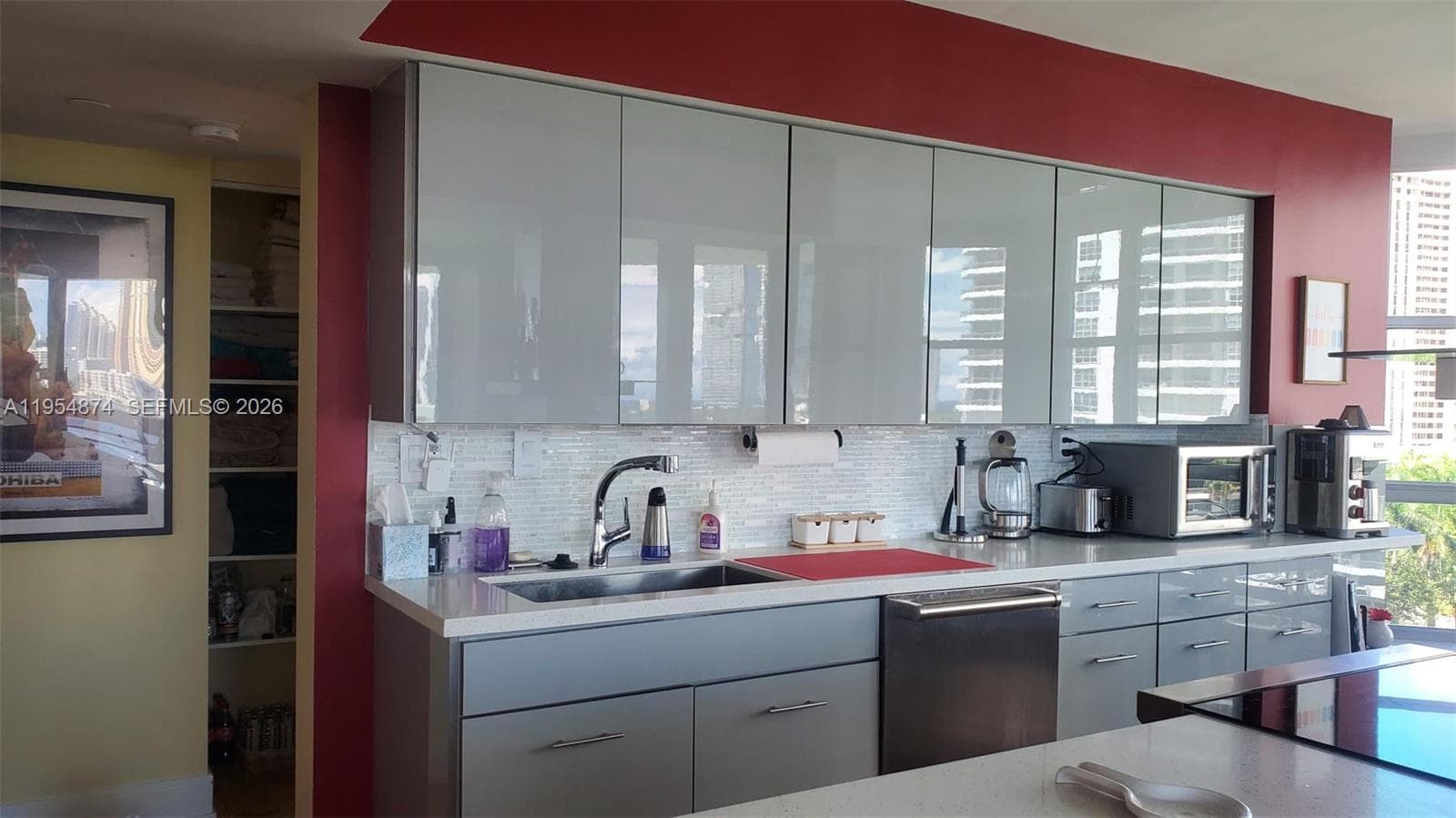 3600 Mystic Pointe Dr # 913, Aventura FL 33180 photo 3