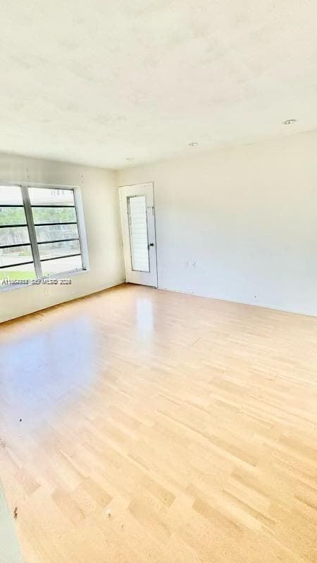 1631 NE 114th St # 201, Miami FL 33181 photo 4
