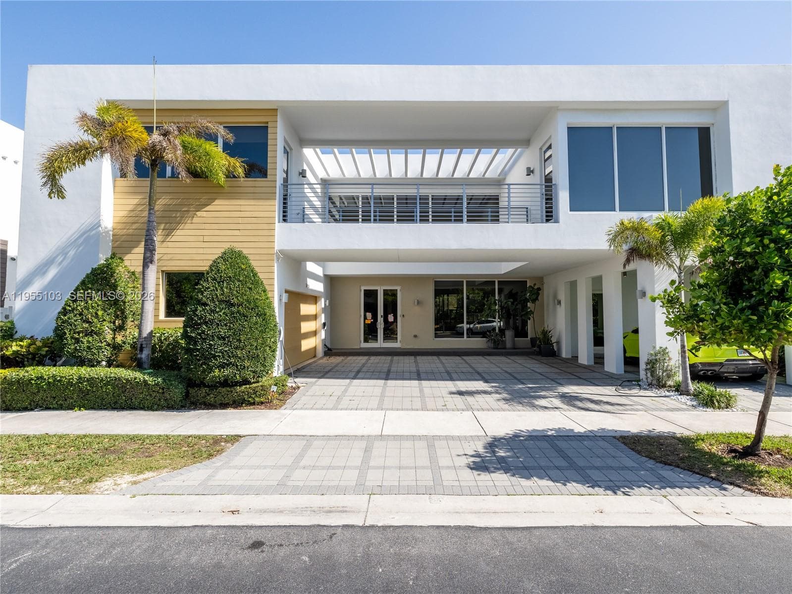 7451 NW 103rd Ct, Doral FL 33178