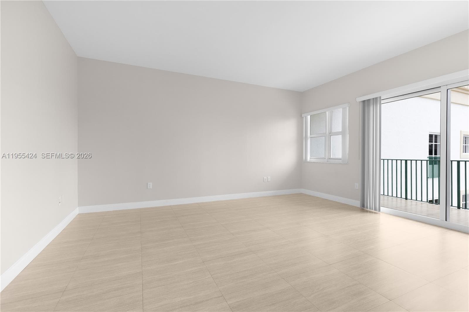 20000 E Country Club Dr # 402, Aventura FL 33180 photo 4