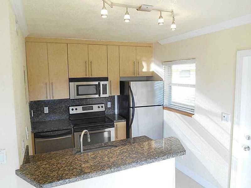 811 NE 14th Place # 6, Fort Lauderdale, FL 33304 photo 2