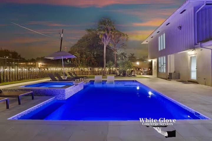 63 SE 5th Ave, Deerfield Beach FL 33441 photo 2