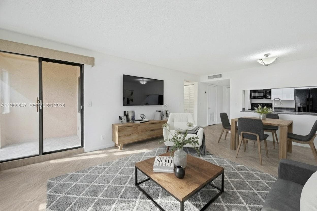 10001 W Atlantic Blvd # 218, Coral Springs FL 33071 photo 4