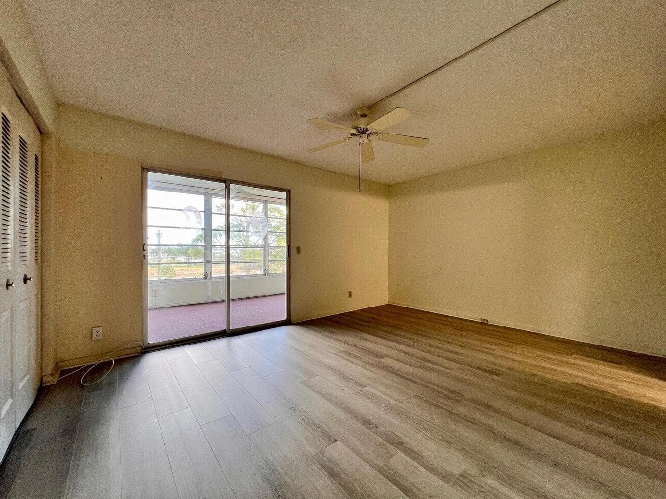 434 Southampton B, West Palm Beach FL 33417 photo 4