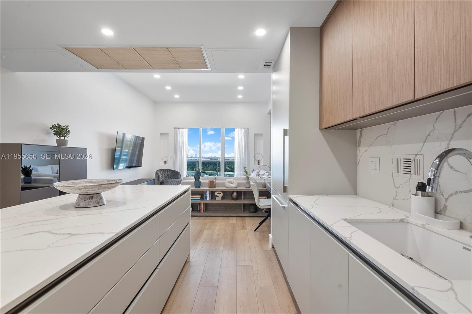 2301 Collins Ave # 1633, Miami Beach FL 33139 photo 4
