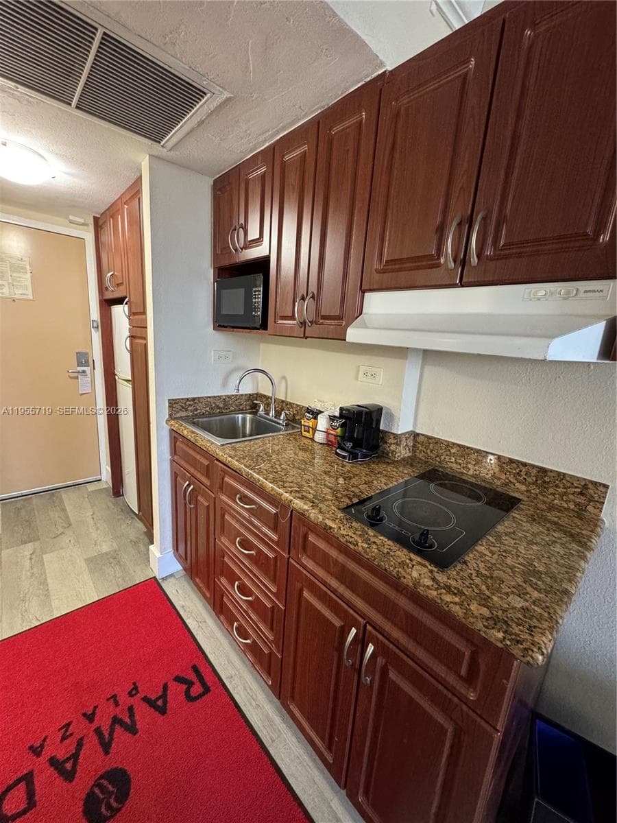 19201 Collins Ave # 1103, Sunny Isles Beach FL 33160 photo 4