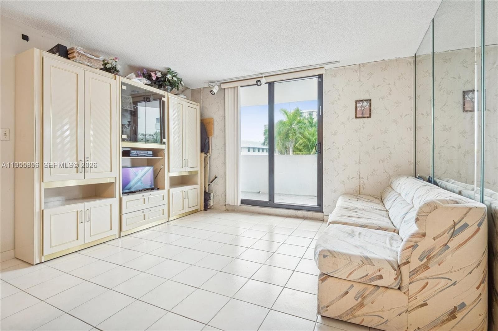 4301 Collins Ave # 202, Miami Beach FL 33140 photo 3