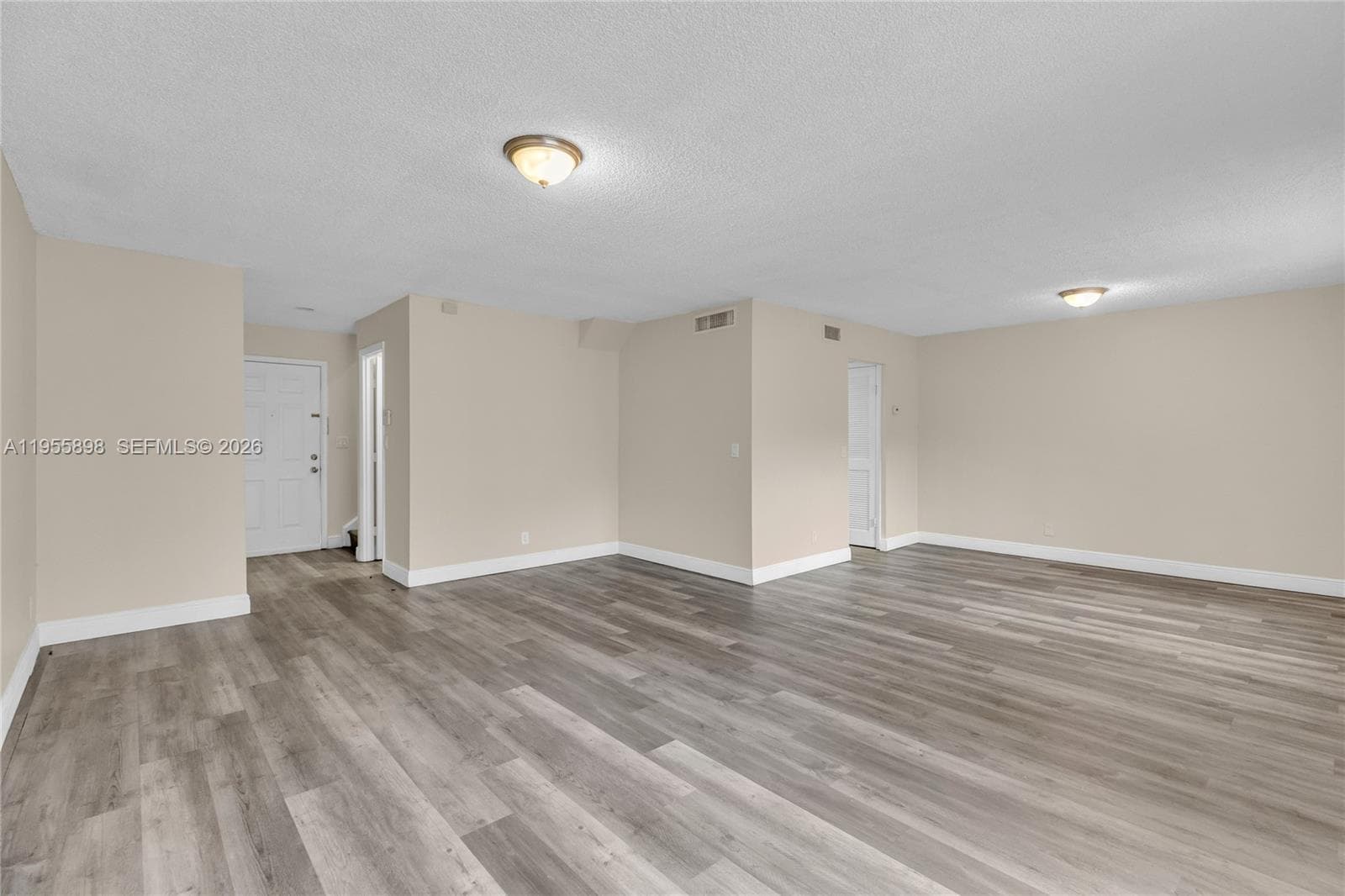 17901 NW 68th Ave # T206, Hialeah FL 33015 photo 3