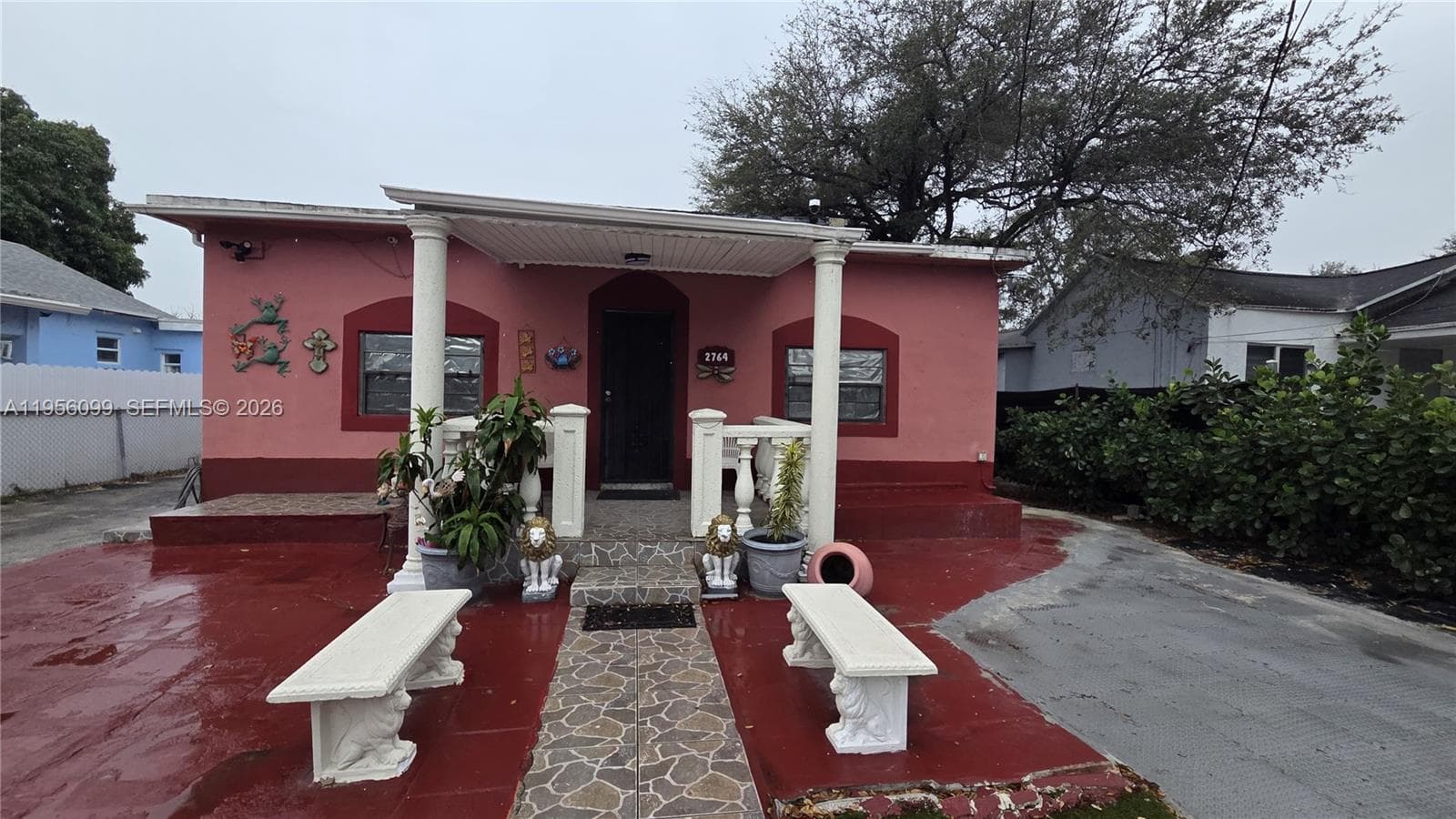 2764 NW 31st St, Miami FL 33142 photo 2
