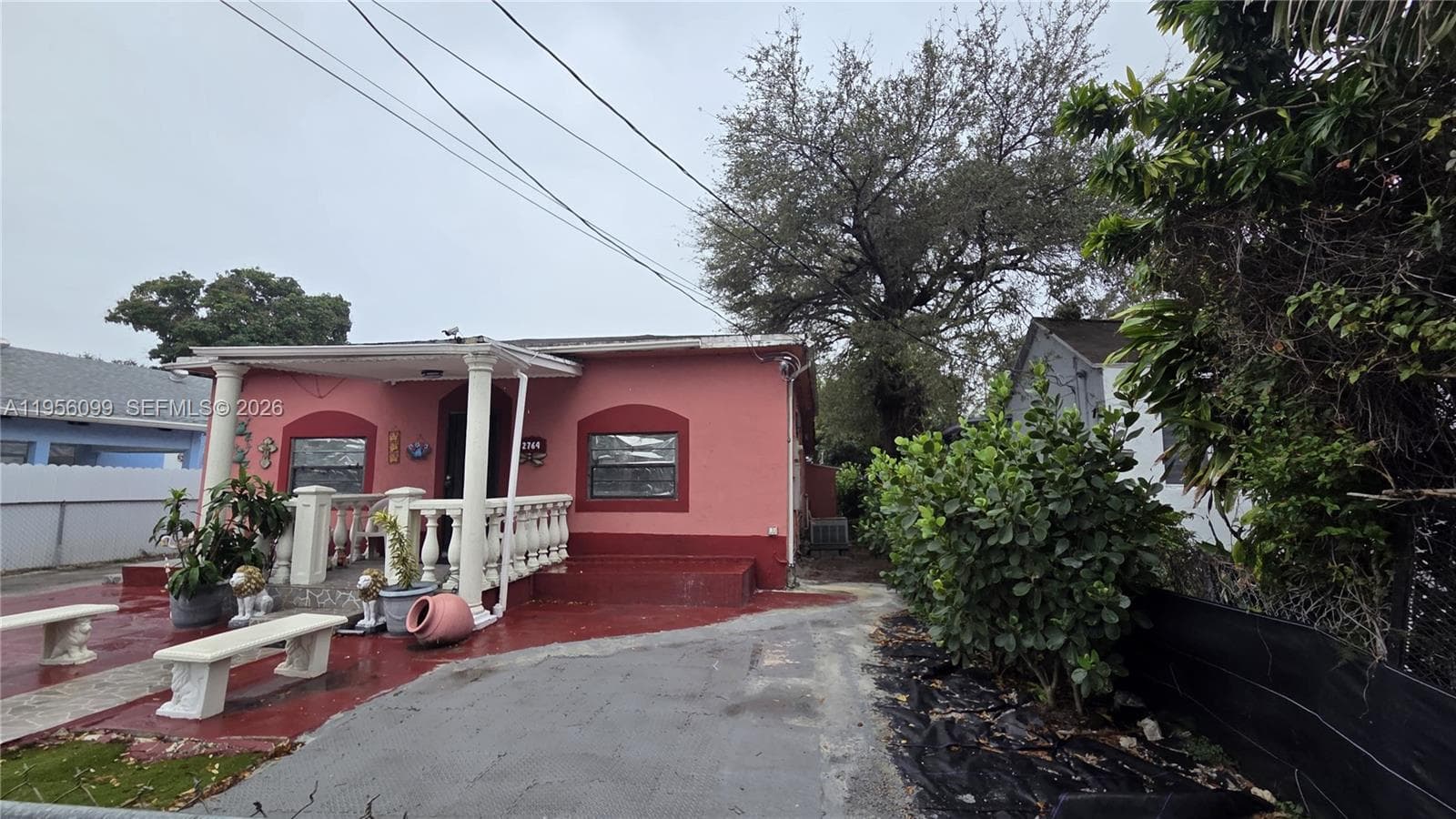 2764 NW 31st St, Miami FL 33142 photo 3