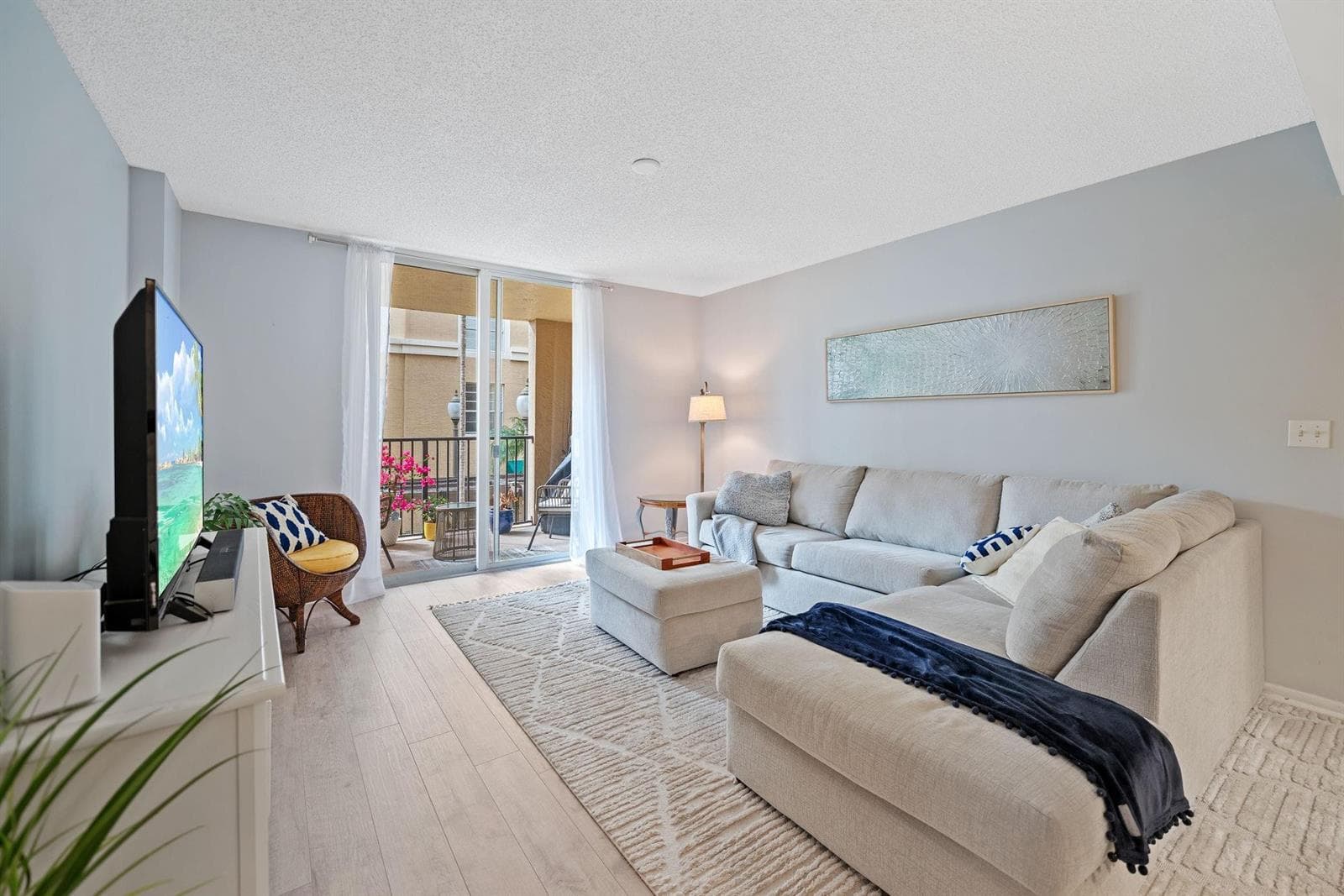 520 SE 5th Avenue # 2202, Fort Lauderdale FL 33301 photo 2