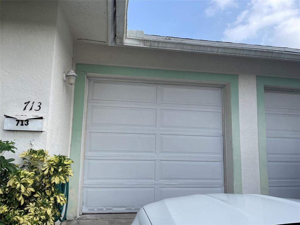 713 NE 4th Street, Hallandale Beach FL 33009 photo 4