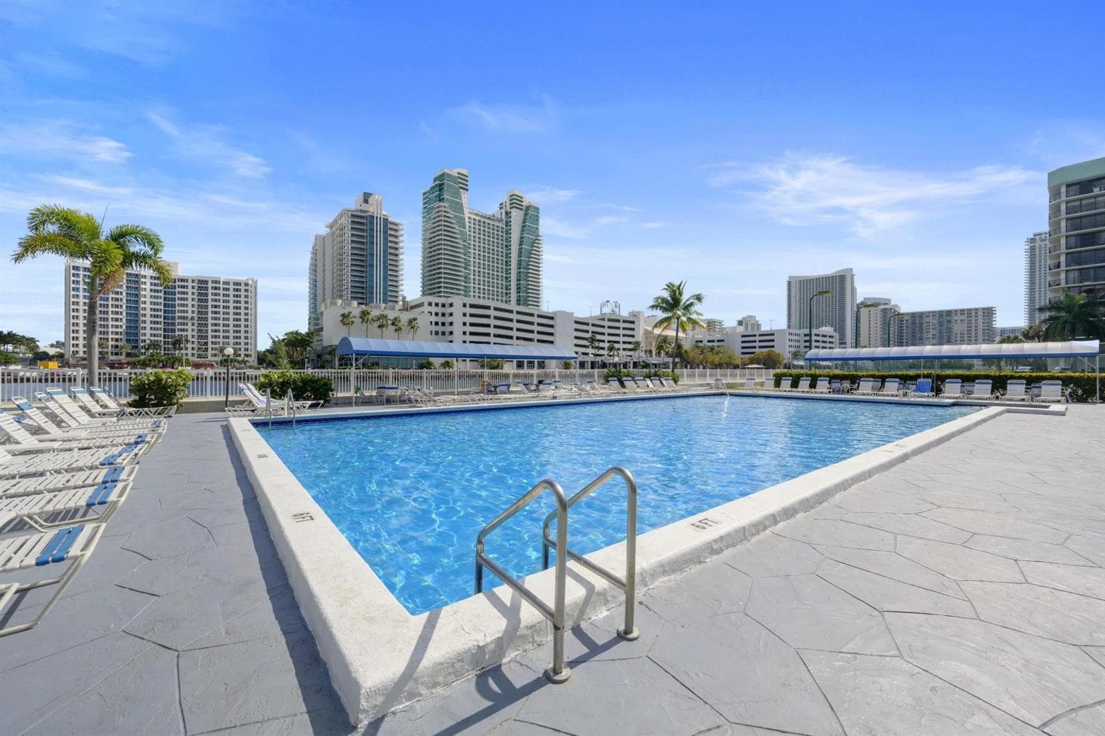 600 Parkview Drive # 1111 (PH11), Hallandale Beach FL 33009 photo 3