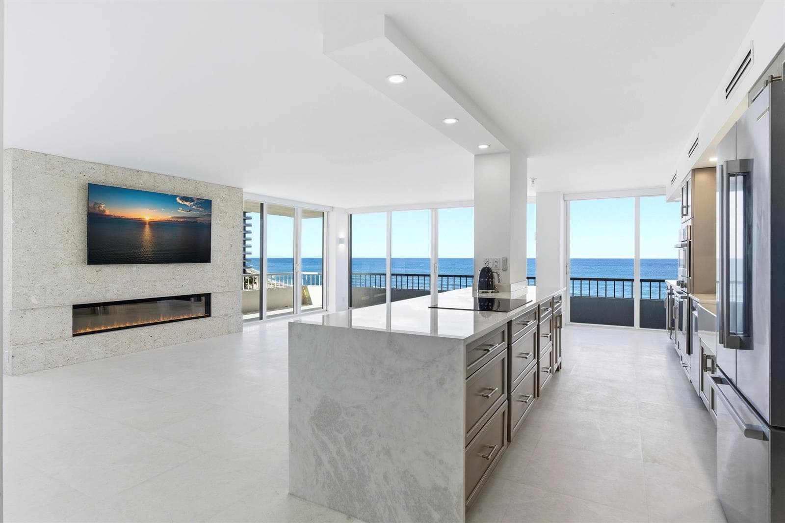 5510 N Ocean Drive # 7c, Singer Island FL 33404 photo 2