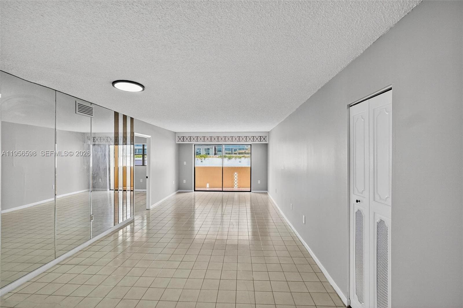 2924 Collins Avenue # 501, Miami Beach FL 33140 photo 3