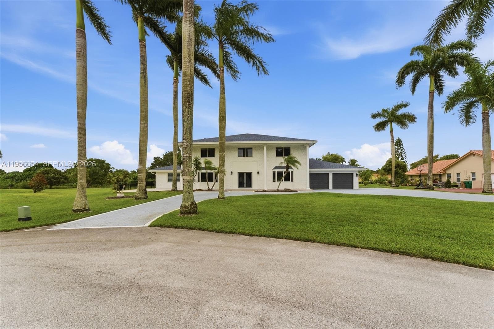 11824 SW 43rd Ct, Davie FL 33330 photo 2