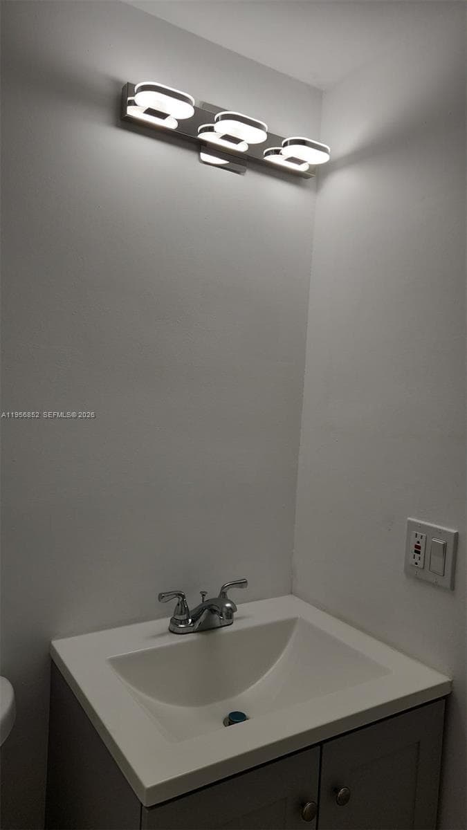 4174 Inverrary Dr # 311, Lauderhill FL 33319 photo 5