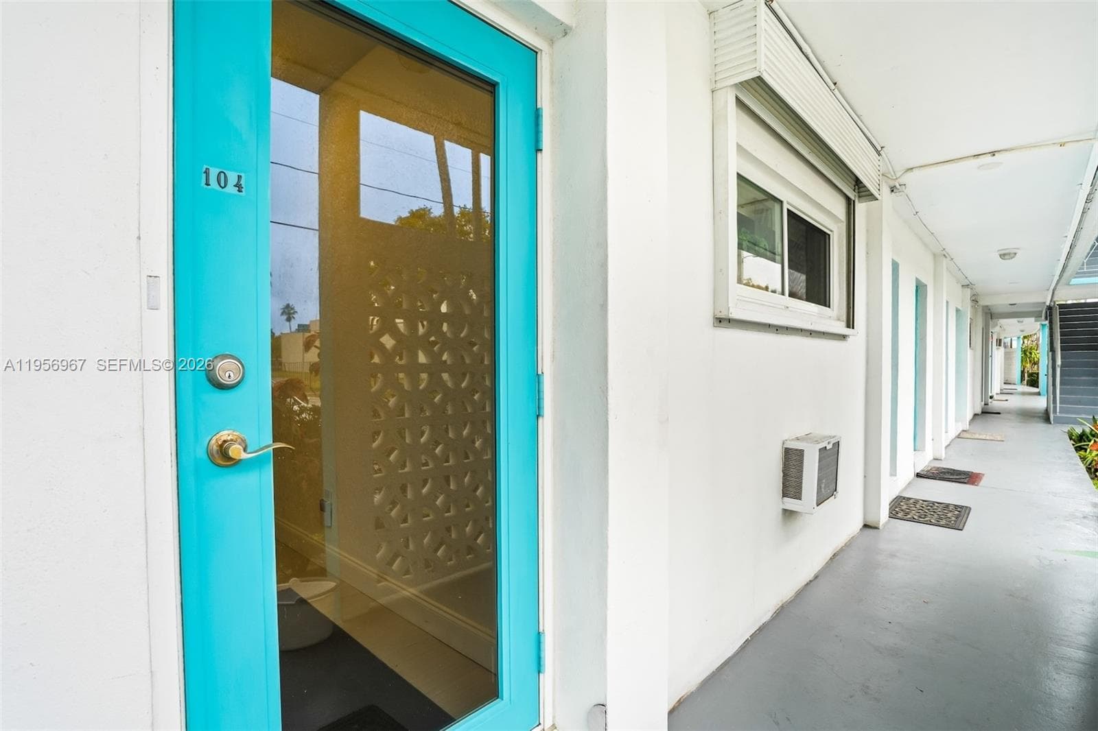 2500 Diana Dr # 104, Hallandale Beach FL 33009 photo 3