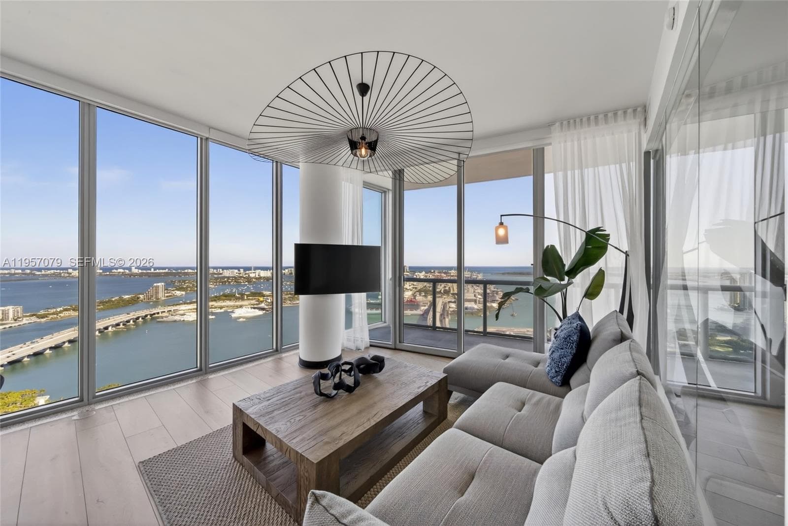 888 Biscayne Blvd # 5508, Miami FL 33132 photo 4