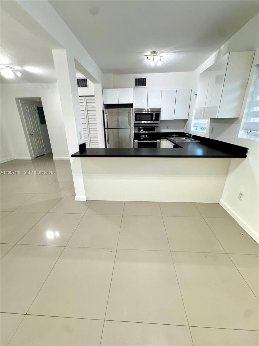 8035 Crespi Blvd # 2, Miami Beach FL 33141 photo 5