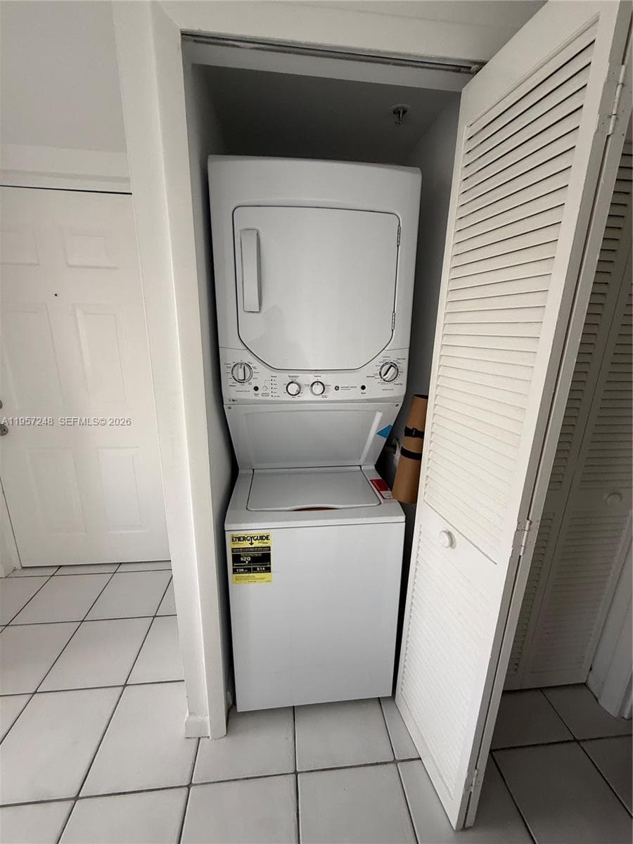 3052 SW 27th Ave # 301, Miami FL 33133 photo 4