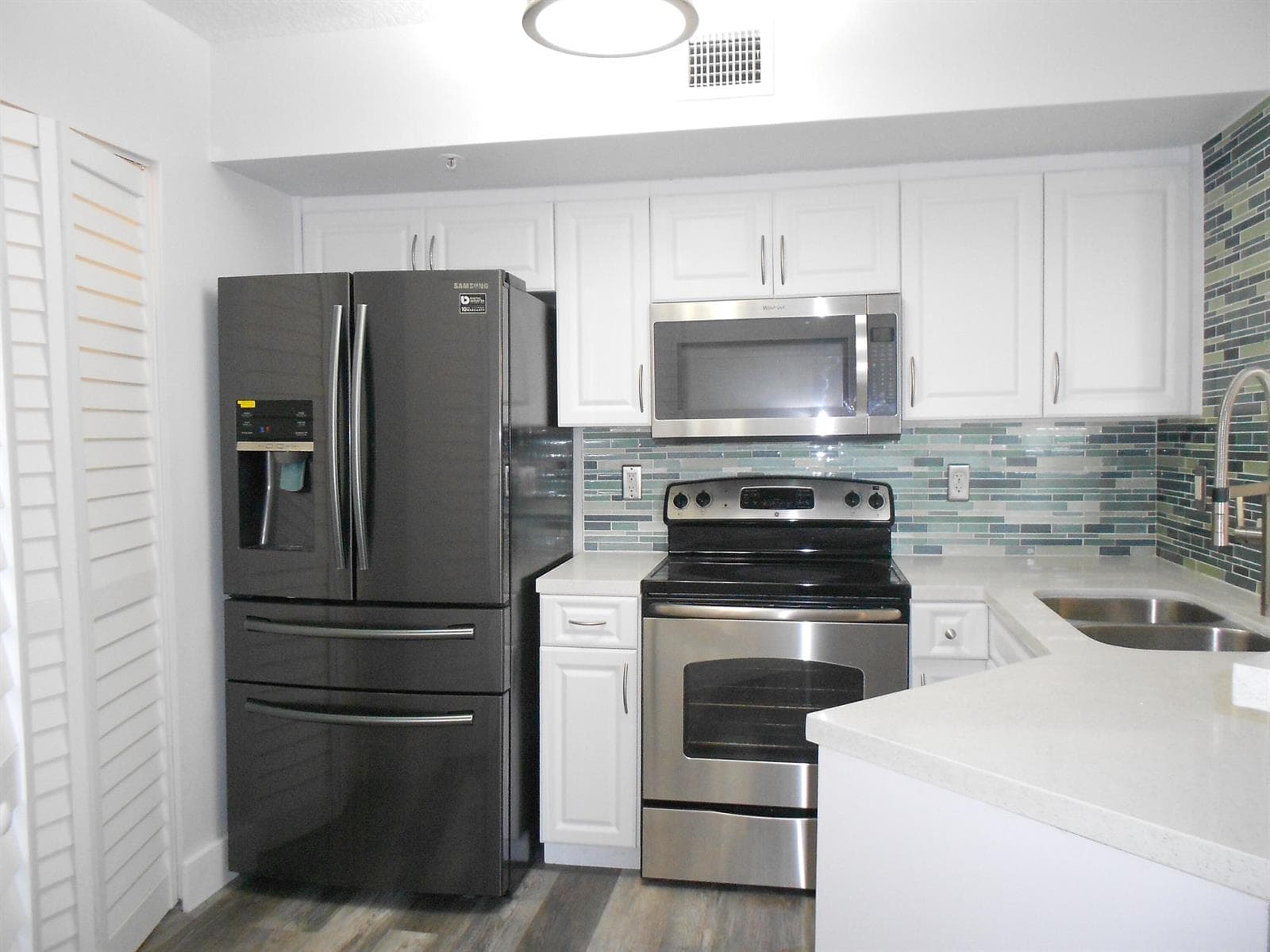 1000 Scotia Drive # 304, Hypoluxo FL 33462 photo 3