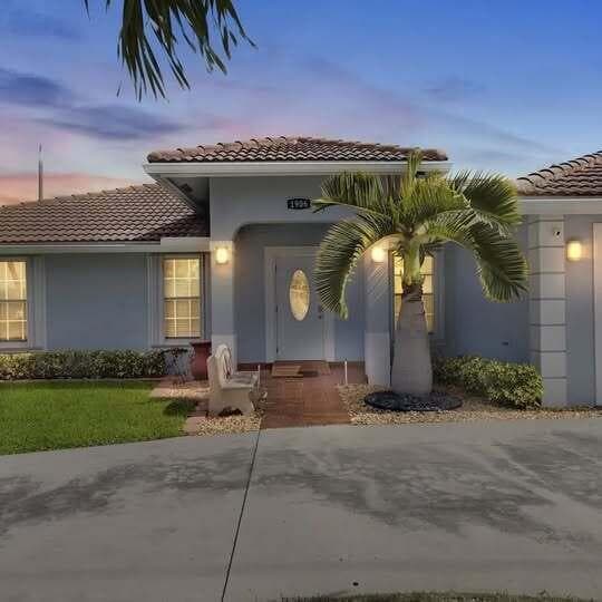 1906 N N A St Street, FL 33460 photo 3