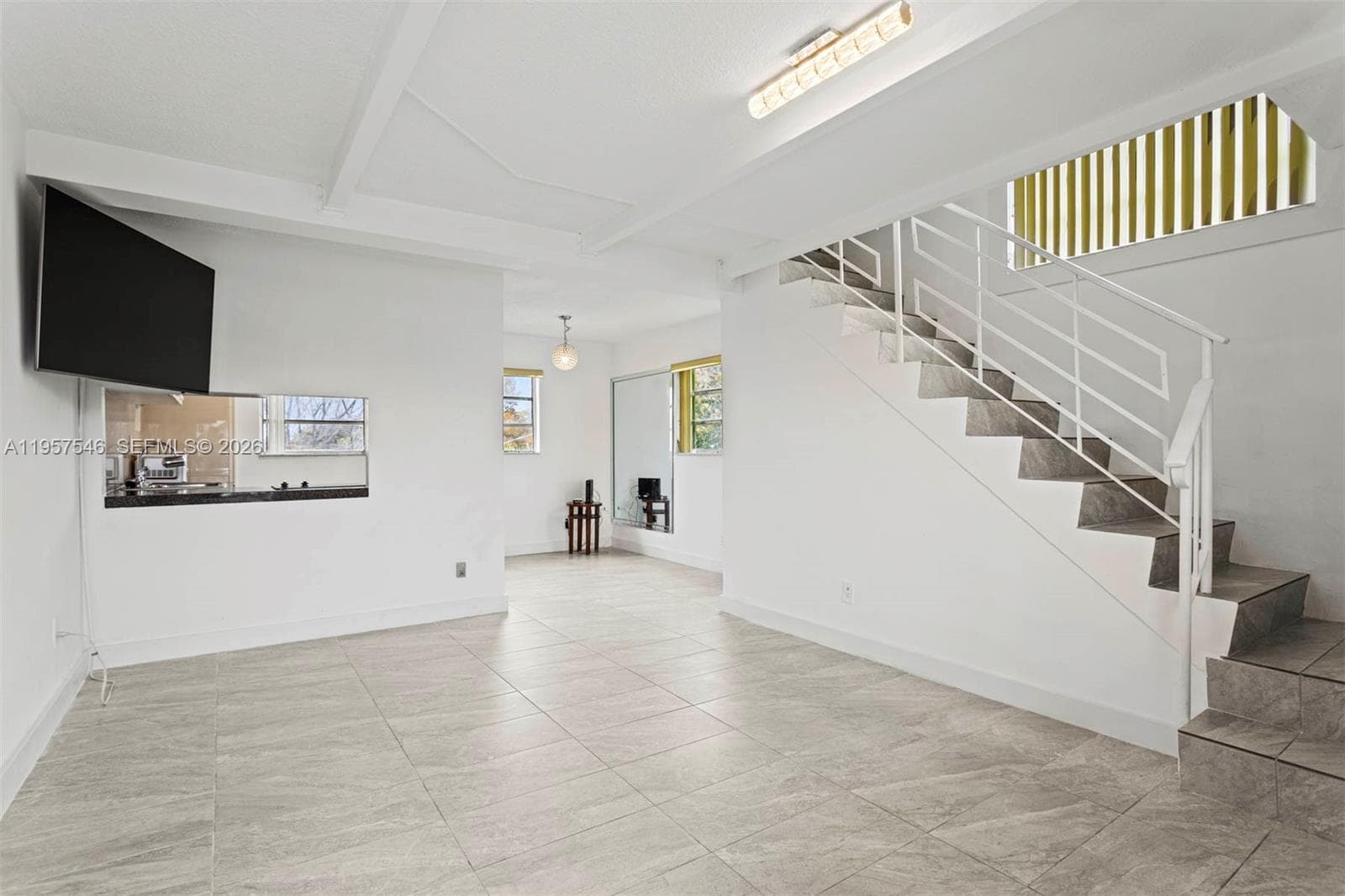 1220 SW 5th St # 21, Miami FL 33135