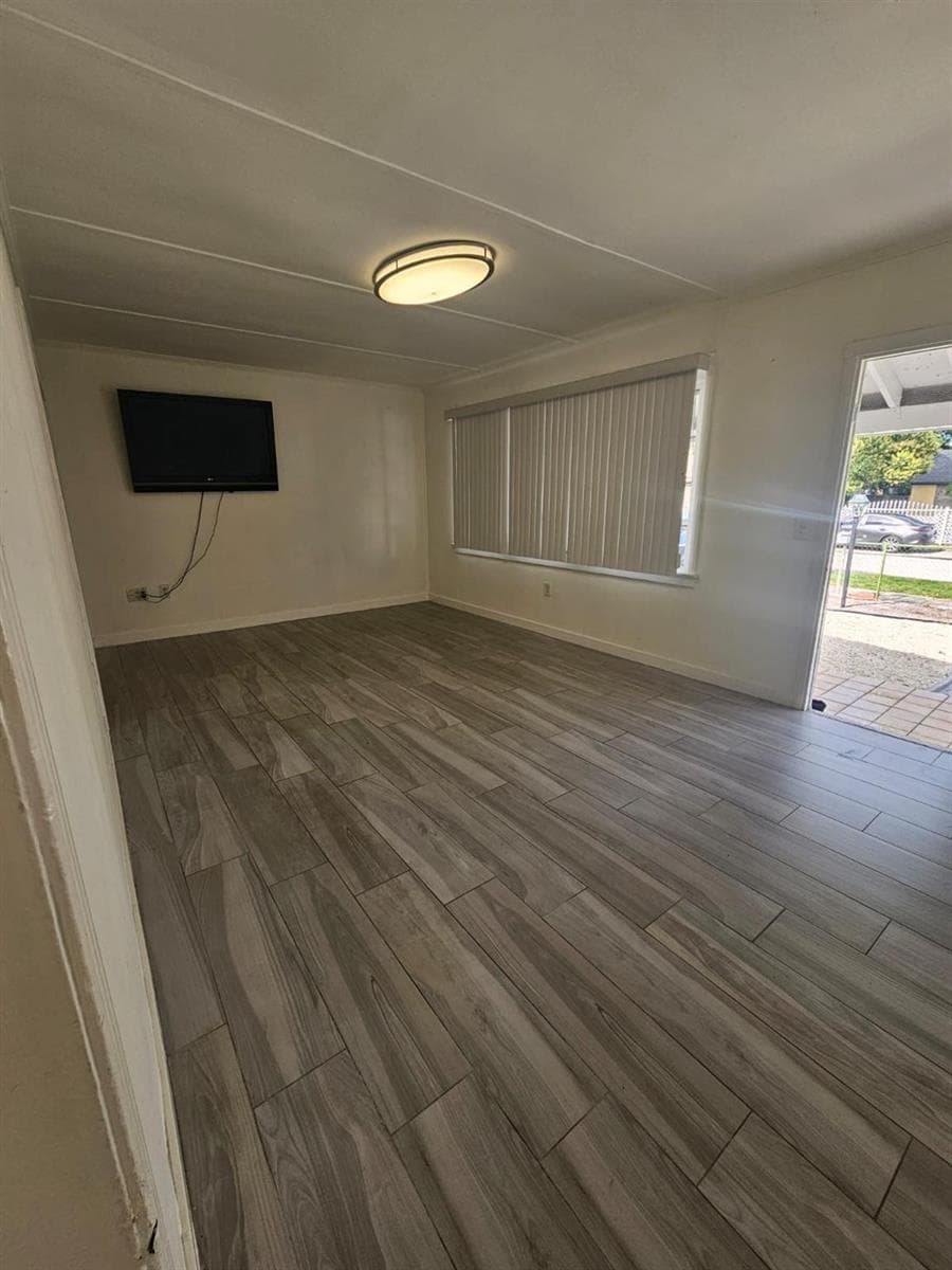 3500 NW 12th Street, Miami FL 33125 photo 5