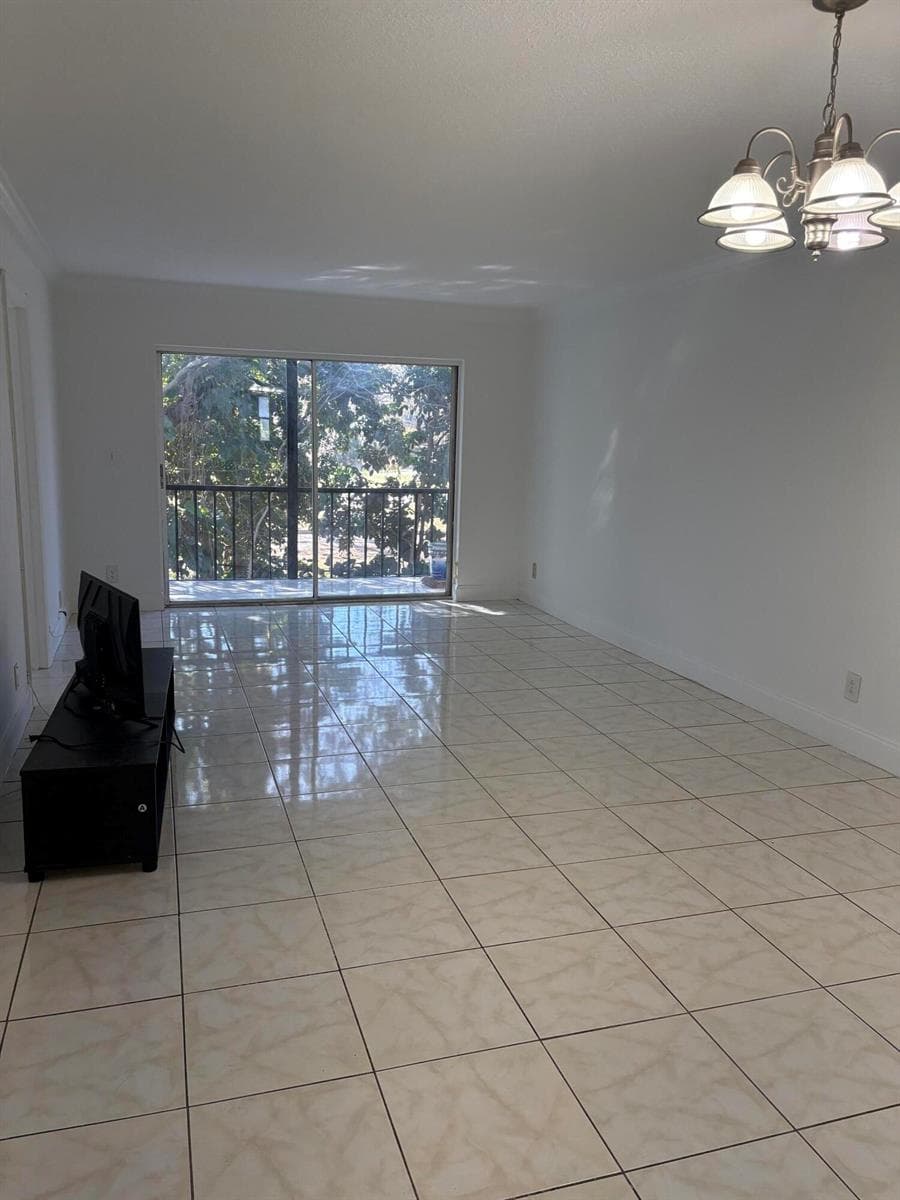 8000 Colony Circle # 201, Tamarac FL 33321 photo 4