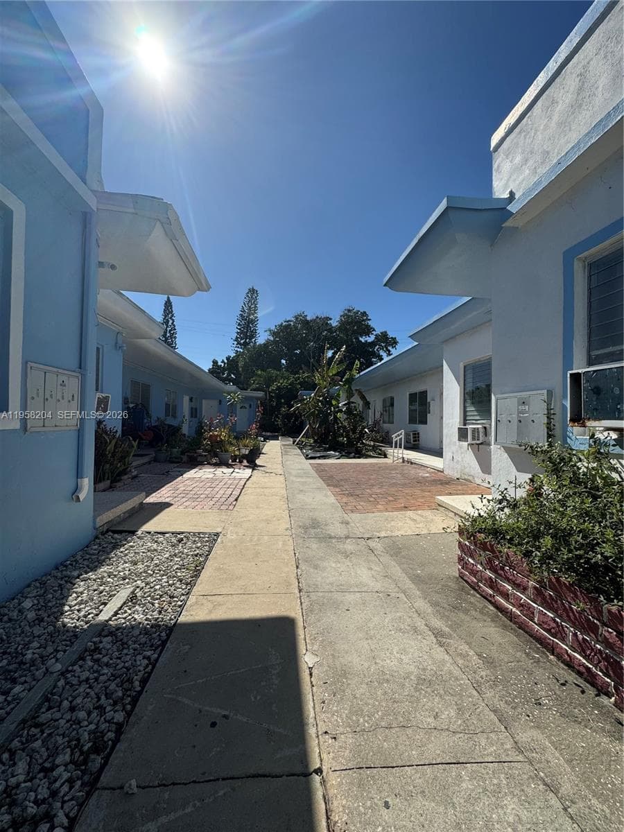 770 83rd St, Miami Beach FL 33141 photo 3