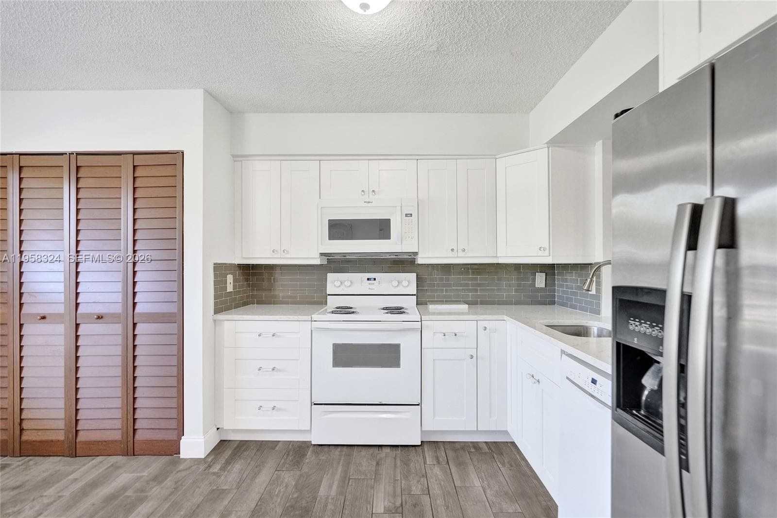 4570 NW 18th Avenue # 202, Deerfield Beach FL 33064 photo 4