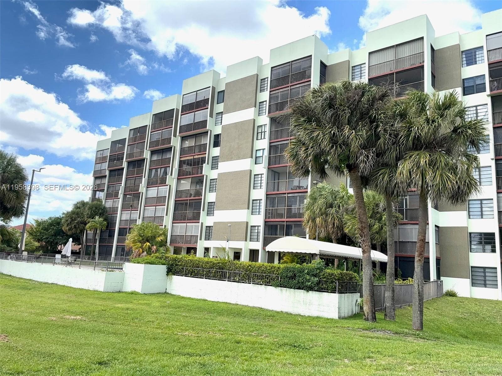 7050 NW 44th St # 708, Lauderhill FL 33319 photo 5