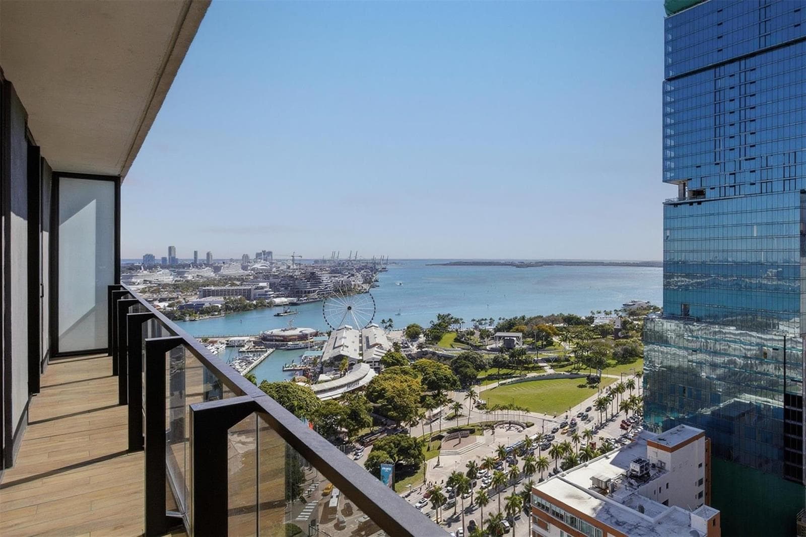 398 NE 5th Street # 2017, Miami FL 33132 photo 2