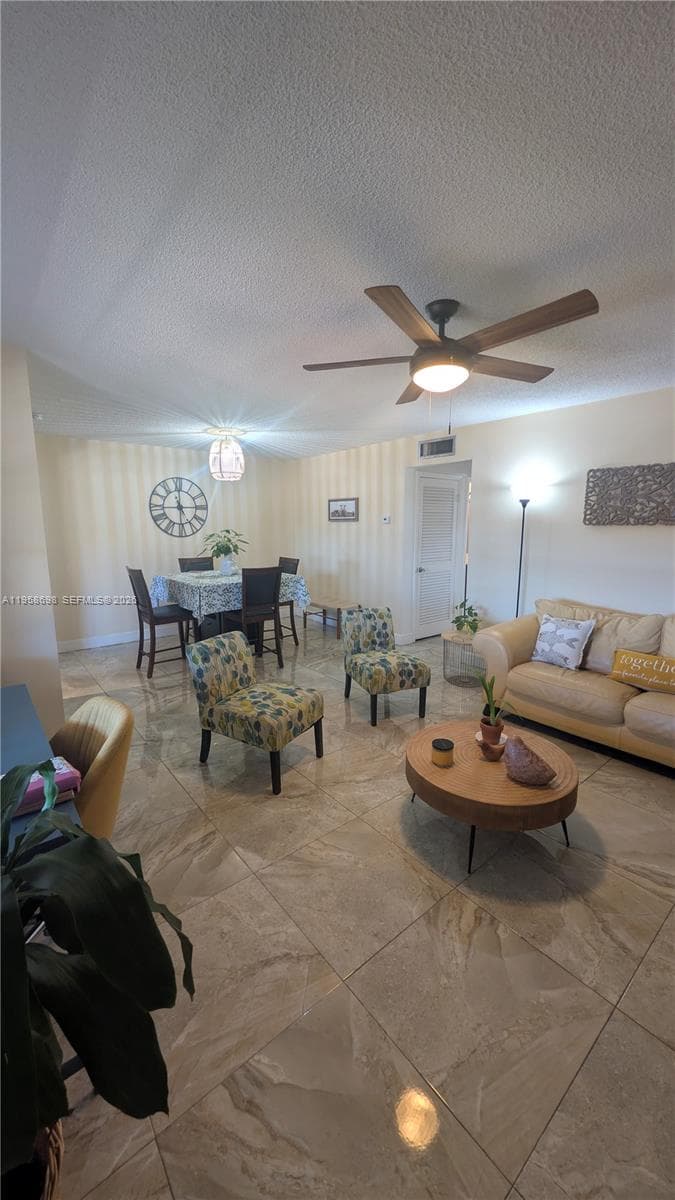5300 Washington St # T324, Hollywood FL 33021 photo 2