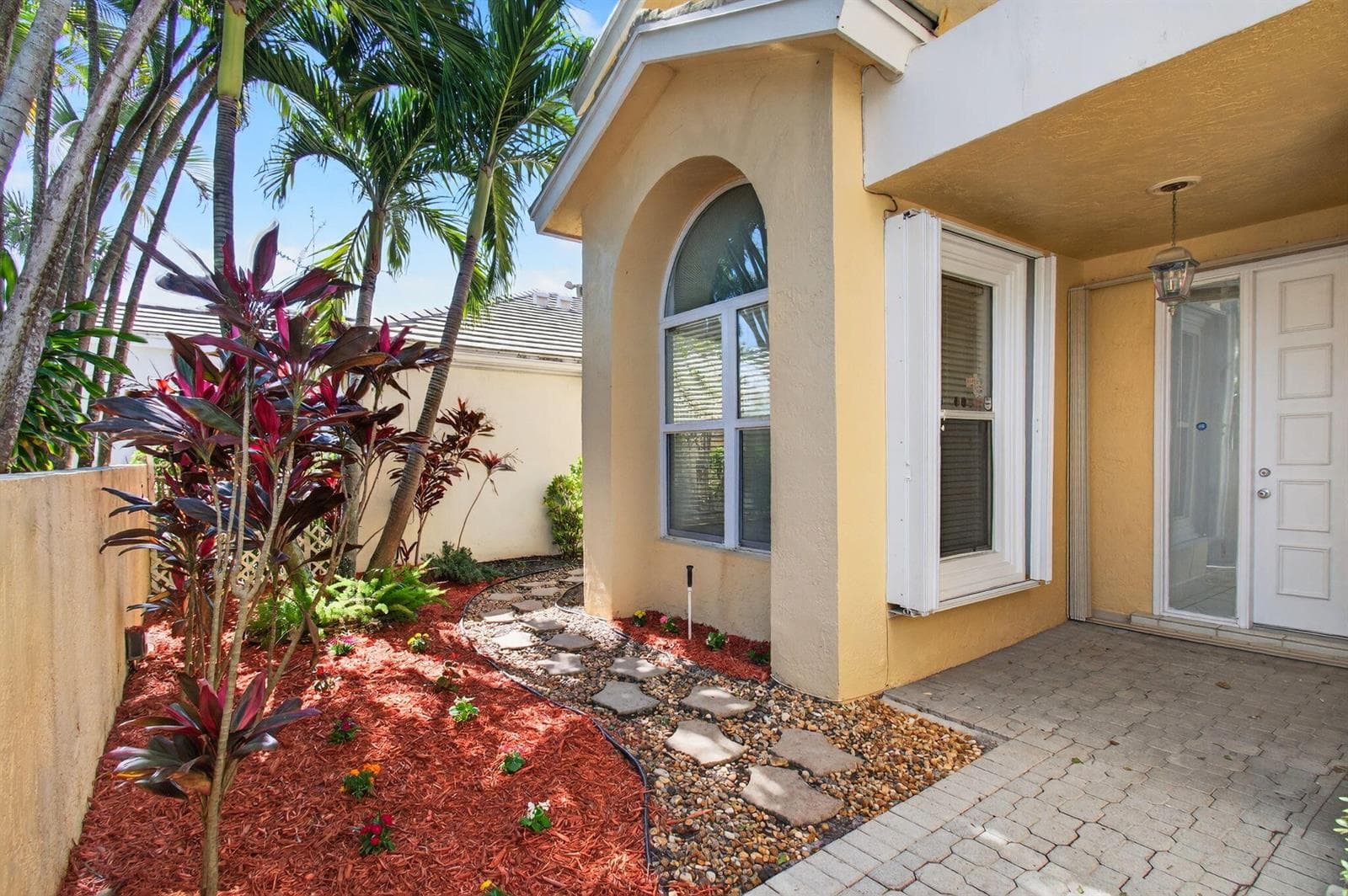 7848 Travlers Tree Drive, Boca Raton FL 33433 photo 2