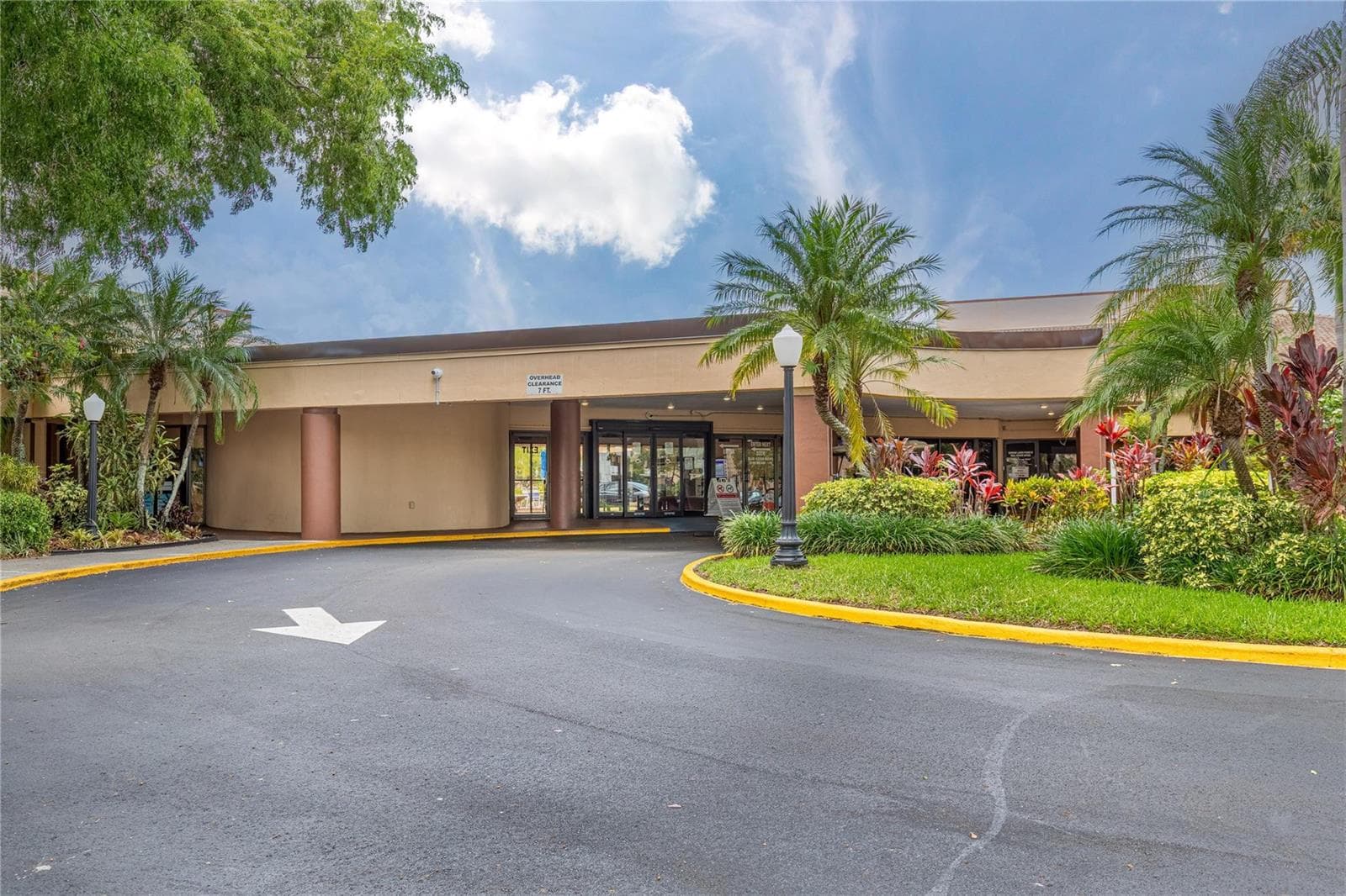 9420 Sunrise Lakes Boulevard # 212, Sunrise FL 33322 photo 2