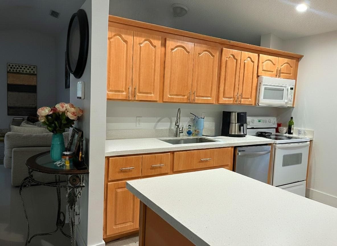 8205 SW 12th Place, North Lauderdale FL 33068 photo 4